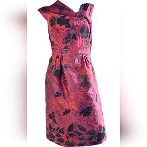 *$4,300 OSCAR DE LA RENTA RED PURPLE FLORAL BEAD JAQUARD RUNW DRESS M